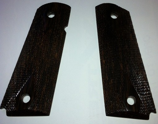 1911 heart of palm checkered grip panels